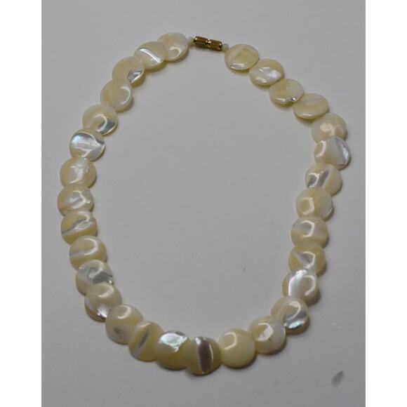 Antique Art Deco Mother Of Pearl Shell Coin Beads Single Strand Choker Necklace - Picture 3 of 12